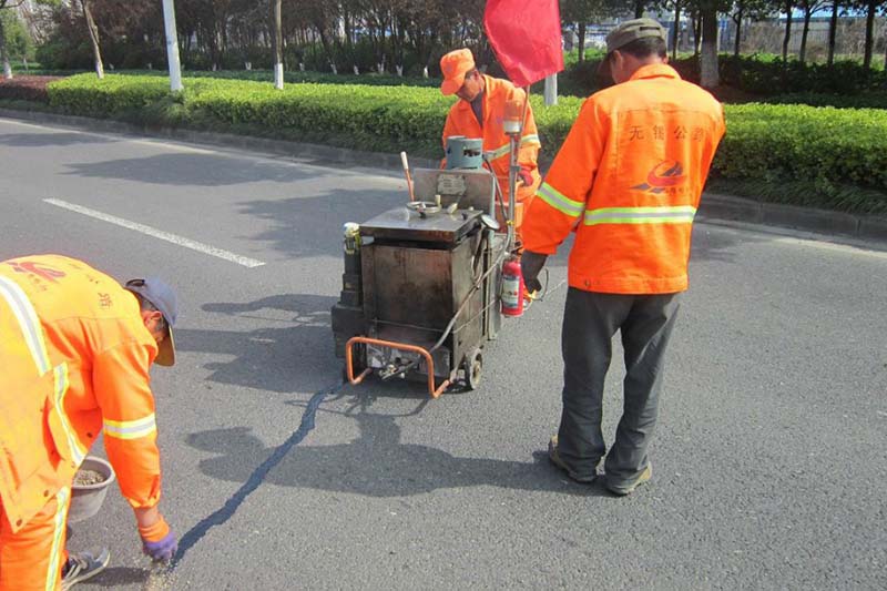 道路灌縫膠灌縫修補市政管理路面裂縫